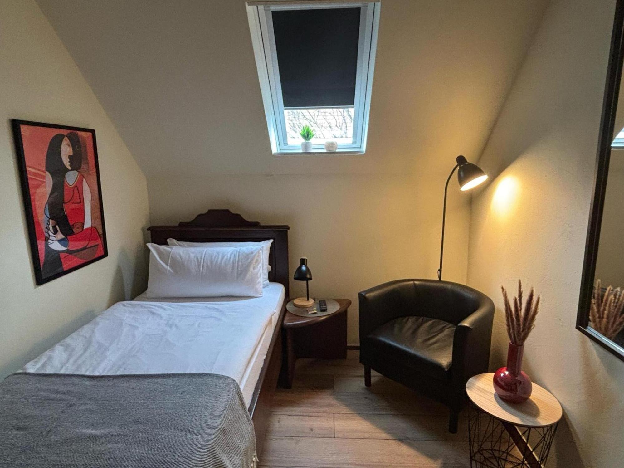Hotelbetriebe Gueldenhaupt Gmbh Arnsberg Rum bild